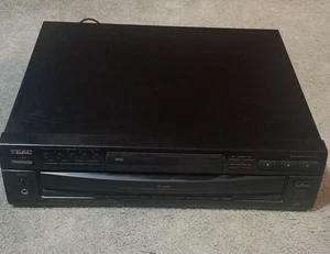 TEAC PD-D2500 5 Disc CD Carousel Changer Player No Remote - 1999 - Tested - Picture 1 of 8