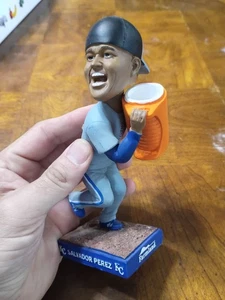 Kansas City Royals 2016 Serie Mundial Bobblehead Salvador Pérez Splash Sin Caja R - Imagen 1 de 7