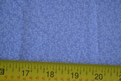 24" Long, Vintage, Lavender Calico on Lavender Cotton, Patchwork/431-6378, N343 - Image 1 of 4