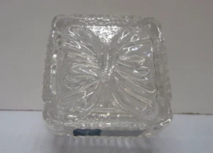 Butterfly Trinket Box Bow Glass Present 24% Lead Crystal Yugoslavia Crystal - Picture 1 of 7