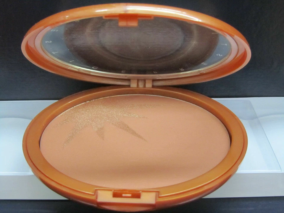 Prestige Summer Brilliance Face & Body Bronzing Powder BRZ-17 / BRZ-21 - Image 1 of 1