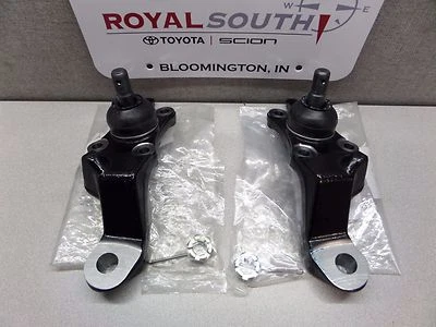 Rótulas inferiores derecha e izquierda Toyota Tacoma 2000-2004 4x4/prefuncionamiento originales OEM  Foto 1 de 4