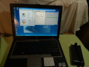 DELL LATITUDE D630 T9300 2.50GHZ 3GBRAM 500GBHDD WIN XPSP/3 OFFICE2007 1280x800 - Picture 1 of 18