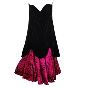 Vintage 80er Jahre trägerloses Kleid Damen 5/6 schwarz Samt rosa Blumen Stufen voller Rock   - Bild 1 von 19