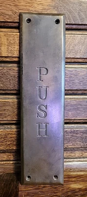 Antigua placa de empuje de bronce Russell Erwin #030 "PUSH" 10 1/4" X 2 3/4" bonita Foto 1 de 4