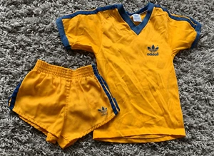 Vintage Adidas YELLOW Sprinter Running Shorts T- Shirt SET KIDS SMALL 6-8 year o - Picture 1 of 3