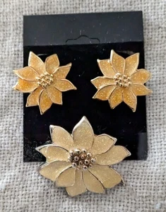 Vintage 1987 AVON Weihnachten Weihnachtsstern Brosche Anhänger Clip Ohrringe creme gelb Glitzer - Bild 1 von 3