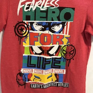 Boys Large Marvel Avengers Fearless Hero for Life Tshirt Spiderman Iron Man Euc - Picture 1 of 5