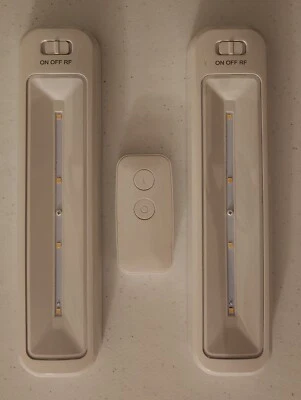 Energizer 10" 70 Lúmenes Barras de Luz LED para Gabinete a Batería (par) Foto 1 de 4