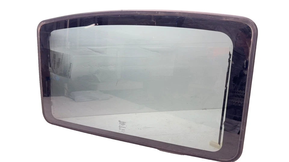 11 12 13 14 15 16 17 BUICK REGAL Roof Glass (glass Only) Buick OEM BG001-5 - Изображение 1 из 4