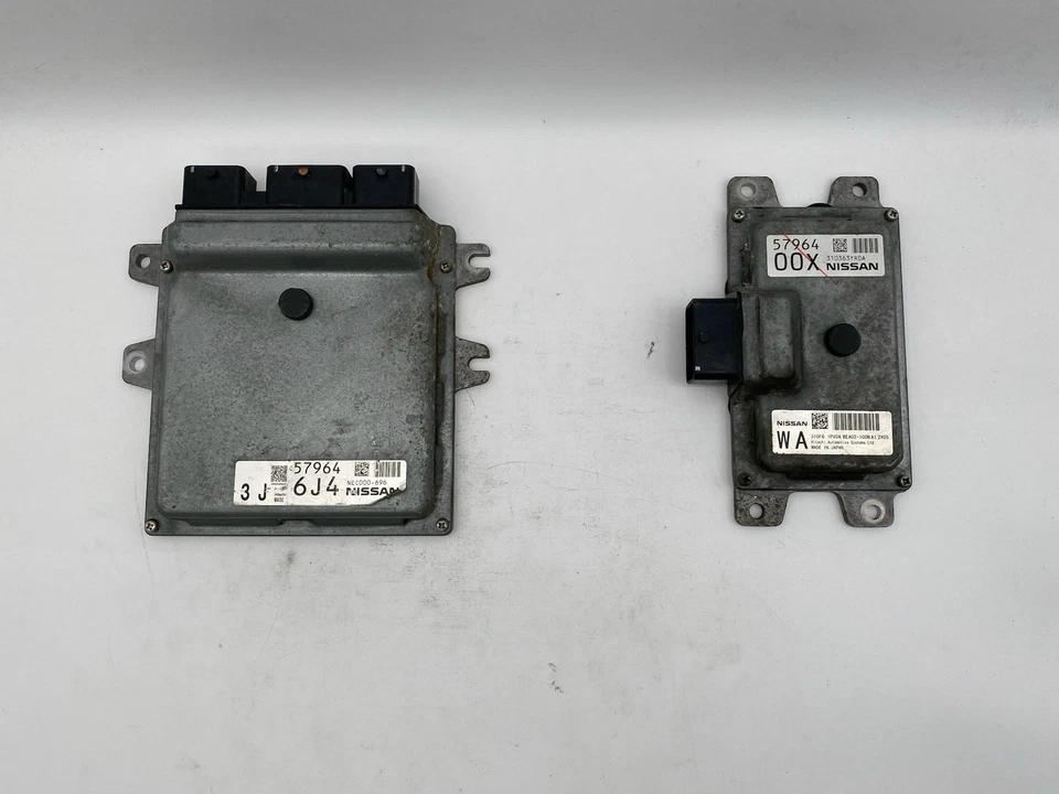 Nissan Murano 2013 motor 3,5 L y transmisión módulo de control informático ECU TCM Foto 1 de 4