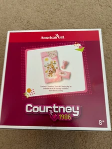 AMERICAN GIRL COURTNEY STRAWBERRY SHORTCAKE SLEEPING BAG SET - NEW IN BOX - Picture 1 of 1