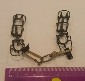 Damtoys Dragon Hot Toys Accessory for 1/6 scale figures - Traction Cleats - Picture 1 of 3