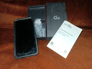 LG G6 - 32GB - Astro Black (T-Mobile) Smartphone with phone case and cardholder