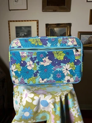 Vintage 70s Retro Suitcase Floral Flowers Flower Power Bantam Travelware - Image 1 of 4