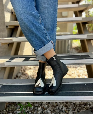 CYDWOQ BOOT LOVE IN TONE Black/Silver - Image 1 of 4