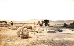#K1883 RUTLAND, VT. REAL PHOTO POSTCARD, BILLINGS COVERED BRIDGE - Picture 1 of 2