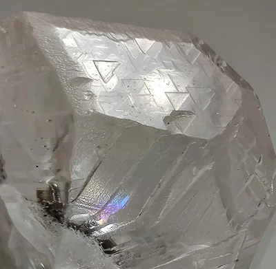 Danburita con trígonos y terminación compleja. San Luis Potosí, México. 3,5 cm. Foto 1 de 4