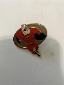 Disney Pins Pixar THE INCREDIBLES 2 Pin Booster Pack 5 Pin set NEW FREE SHIP - Picture 1 of 7