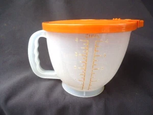 Vintage orange 4 cups 1L Tupperware measuring jug - Picture 1 of 6