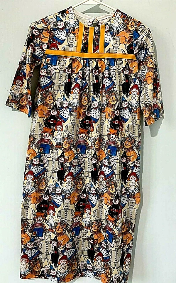 Girl's HOMEMADE Dress  Nightgown  Halloween Costume  WIZARD OF OZ Pattern  10-12 - Image 1 of 4