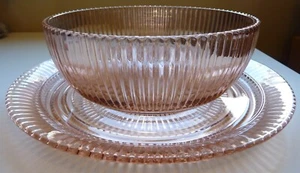 Pink Depression Glass Anchor Hocking Queen Mary Fruit Bowl & Charger Never Used - Picture 1 of 7