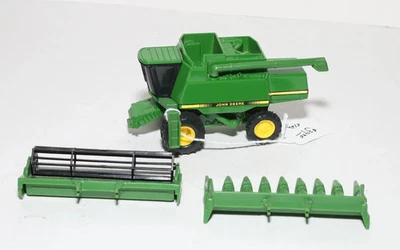 Ertl John Deere 9610 Combine 1:43 - Image 1 of 4