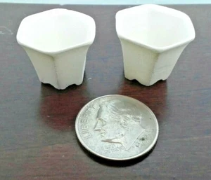 Dollhouse Miniatures Set 2 matching tiny white resin flower pot vase 1:12 scale - Picture 1 of 4