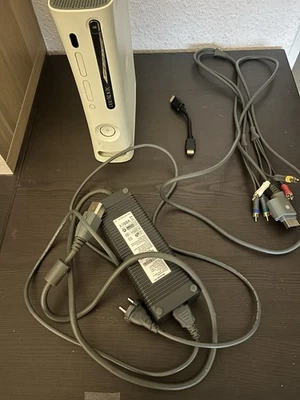 Microsoft Xbox 360 Fat Konsole Weiß Siehe Beschreibung - Bild 1 von 4