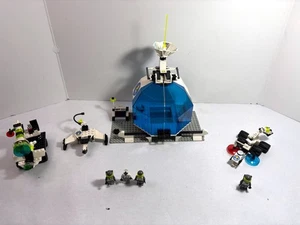 LEGO Space: Exploriens: Android Base 6958 (1996) + Alien Fossilizer 6854 - Imagen 1 de 12