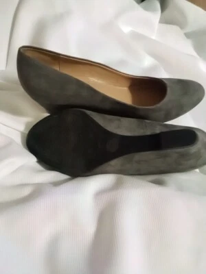 Merona Gray Faux Suede Wedges 3 In Heels Slip-on Round Toe Women's 8 1/2 Pump. - Image 1 of 4