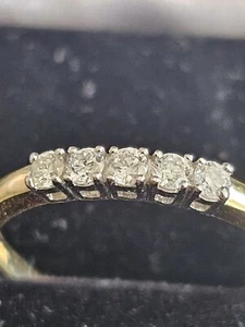 diamond ring 18ct, set five stone. - Picture 1 of 8