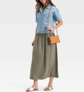 Women’s Universal Thread Short Sleeve Button Down Denim Short M NEW! - Picture 1 of 9