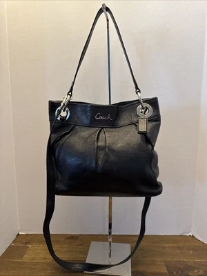 Bolsa de ombro Coach Ashley F17605 couro preto tiracolo forro de cetim roxo colocar - Imagem 1 de 4