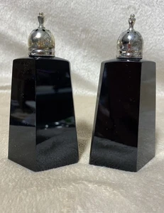 Mikasa "Hastings Ebony" Salt And Pepper Shakers Body 3” Tall Total W/Lid 4 3/8” - Picture 1 of 7