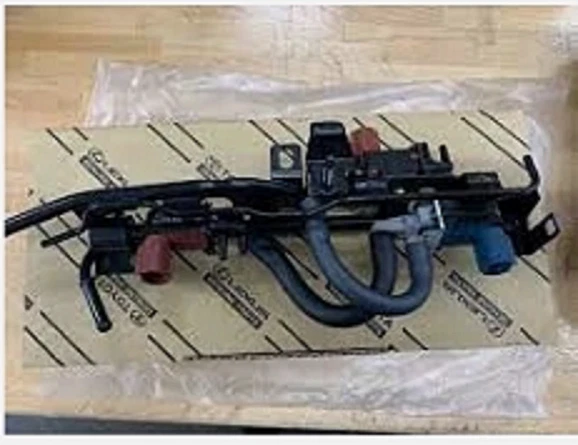 Conjunto de válvula de emisión (riel) Toyota Highlander 2004-2007 pieza original OEM/nuevo Foto 1 de 1