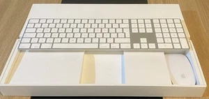Apple Wireless Keyboard and Wireless Mouse Set Genuine Apple Accessories - Picture 1 of 6