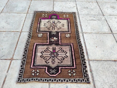 Turkish Antique rug Bohemian Area rug 2.7x1.7 ft Oushak rug Vintage Handmade rug - Image 1 of 4