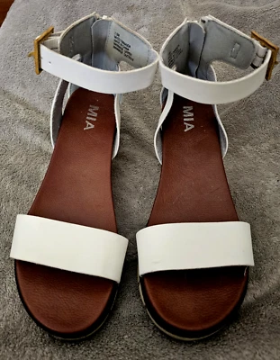 MIA Yamille Wedges White Straps W/ Zipper Closure SZ 7.5 M - Image 1 of 4