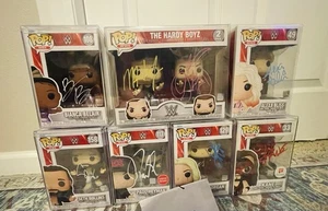 Autogramm signed WWE Funko Pop Lot JSA BECKETT - Bild 1 von 1