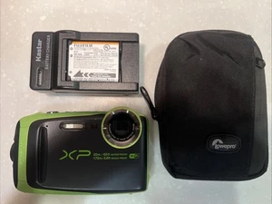 Cámara digital Fujifilm FinePix XP120 resistente al agua Wi-Fi negra con tarjeta SD - Imagen 1 de 4