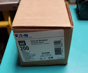 NUEVO EN CAJA EATON / CUTLER MARTILLO BJ3200 200A, INTERRUPTOR ENCHUFABLE 3P 240V - Imagen 1 de 3