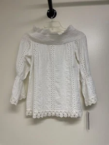 Girl’s White Embroidered Signature Studio Top Size Small NWT! - Picture 1 of 8