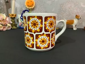 Taza grande vintage retro años 70 marrón y amarillo 10,5 cm de alto 10 cm de diámetro - Imagen 1 de 11
