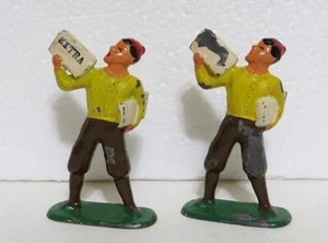 Lote de 2 figuras de juguete vintage de metal fundido Barclay 621 niños de periódico ¡Envío gratuito! - Imagen 1 de 5