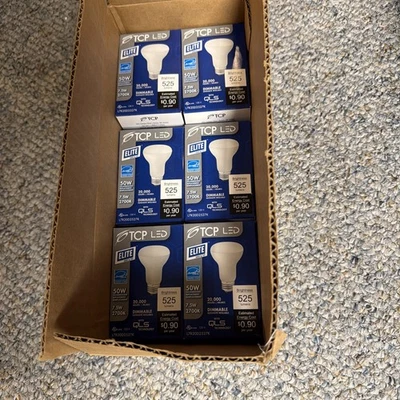 Quantity Six (6) TCP LED Light Bulb Dimmable Soft White 2700K 7.5W - Image 1 of 3