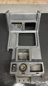 COVER consol centrale bassa pajero v 20 SPORTELLO PAJERO V20  MB917827 - Foto 1 di 2