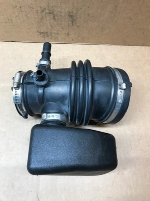 2012 Ford Fusion 2.5L engine air cleaner outlet duct intake hose AE53-9F805-BF - Image 1 of 4