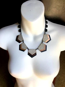 Express Choker Necklace Silver & Black Tone Glitter Shimmering Geometric Shape - Picture 1 of 4
