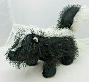 Ganz Webkinz Stinktier Plüsch ohne Code Hm213 9 Zoll groß - Bild 1 von 3